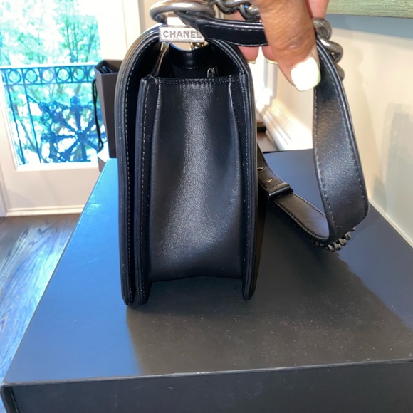**SOLD** Chanel New Medium Boy Bag in Calfskin leather Ruthenium Hardware - Picture 15 of 15